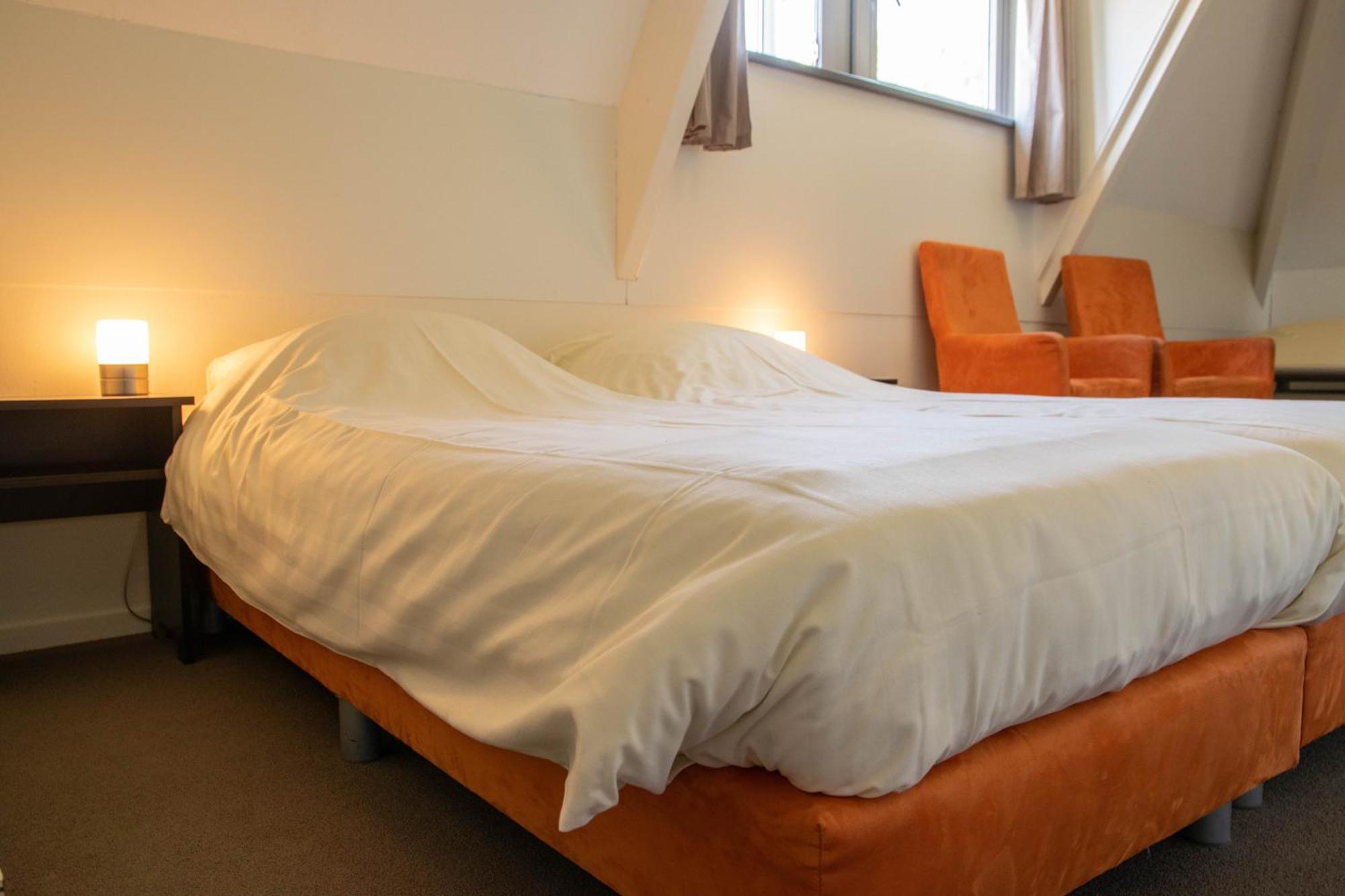 Vakantiepark Klein Vaarwater Buren  Rum bild