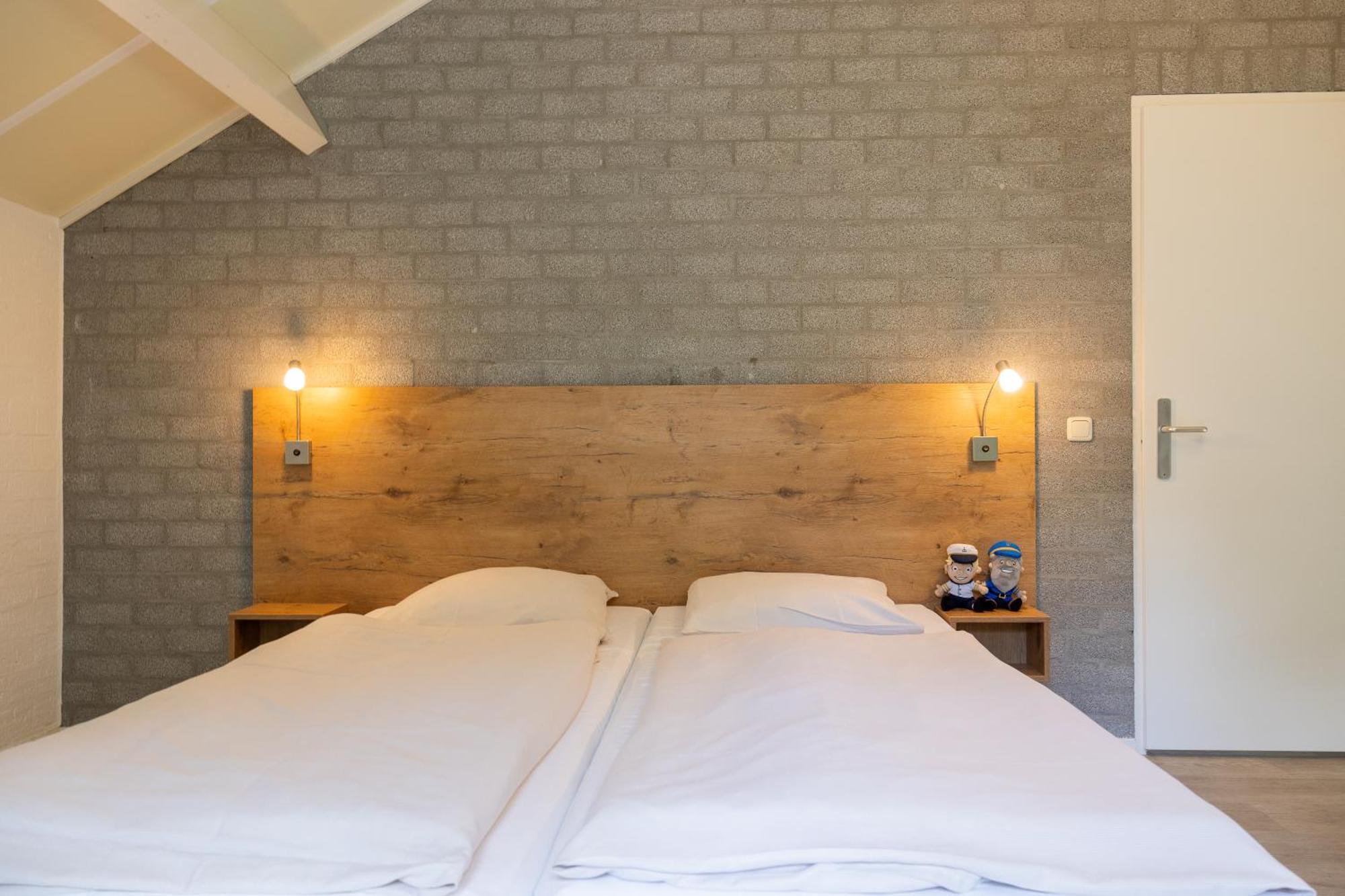 Vakantiepark Klein Vaarwater Buren  Rum bild