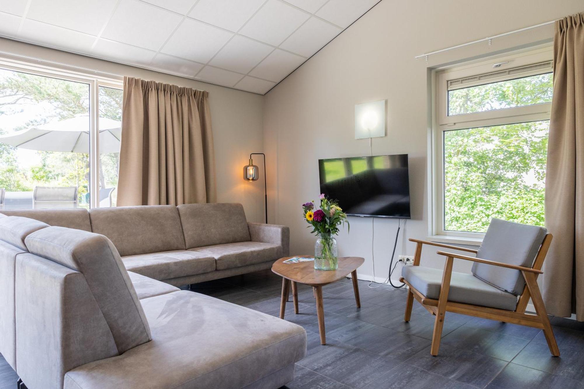 Vakantiepark Klein Vaarwater Buren  Rum bild